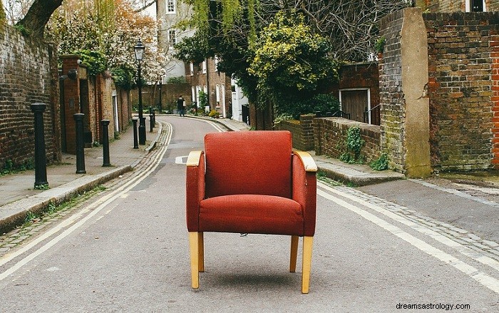 Chaise en rêve - Signification et symbolisme