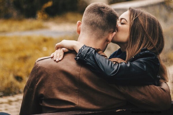 Signification du rêve d embrasser son petit ami :interprétons !
