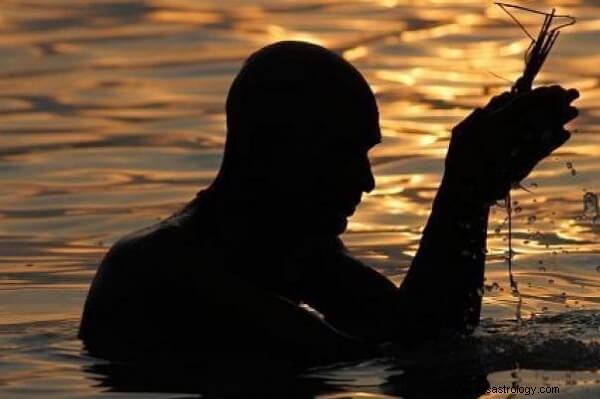 Drømmen om å se åndelig guru:Hva betyr det? La oss forstå