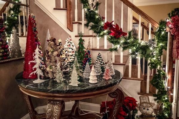 Juledekorasjoner Drømmebetydning:Hva betyr dekorasjonsdrømmer?