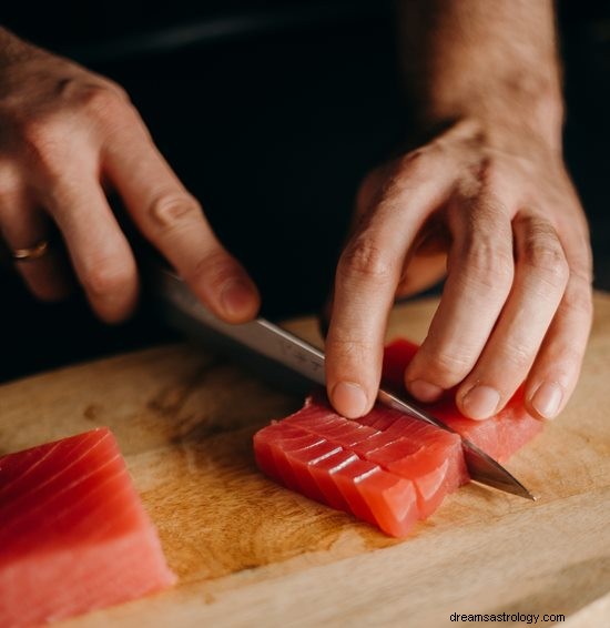 Significado dos sonhos com carne crua e significado dos sonhos com carne de frango