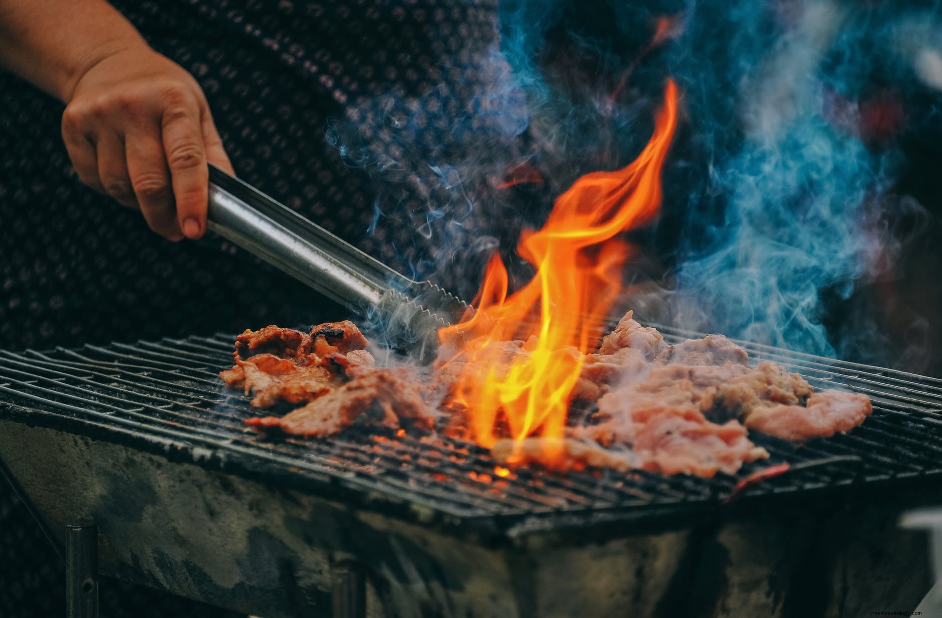 Bijbelse betekenis van koken in een droom:rijst of chapati koken