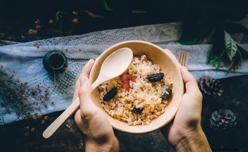 Significado Bíblico de Cocinar en Soñar:Cocinar Arroz o Chapati