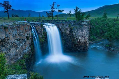 Vattenfallsdröm Betydelse:Att se vattenfallet är bra eller dåligt