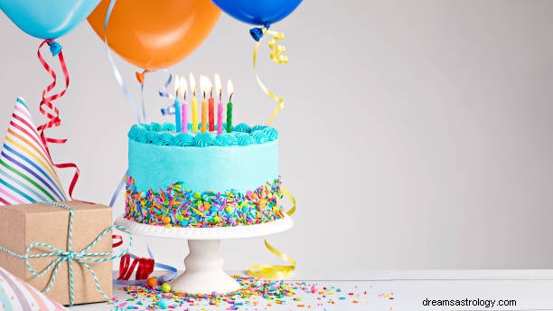 Kuchen im Traum:Bedeutung des Geburtstagstortentraums