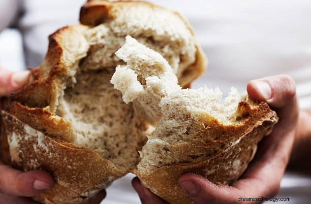 Brooddroom Betekenis:brood en boter eten in droom 