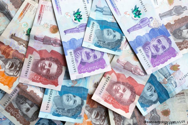 Geld in droom Betekenis:symboliek van geld krijgen in droom