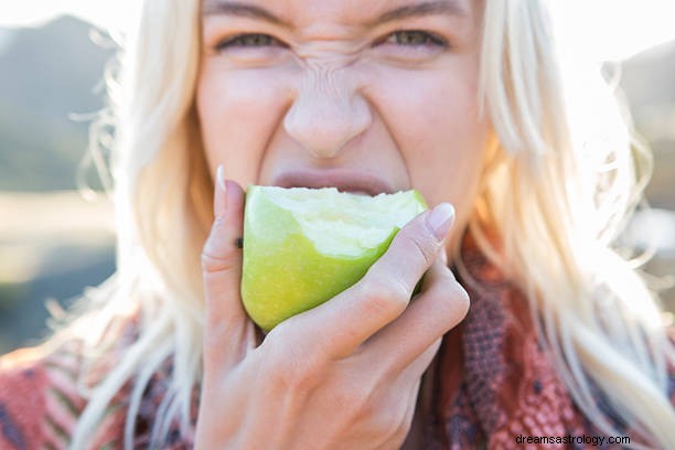 Apfel im Traum sehen:Symbolik des Puddingapfels im Traum