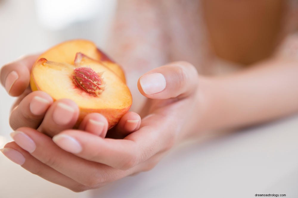Was bedeutet es, von einem Pfirsich zu träumen?