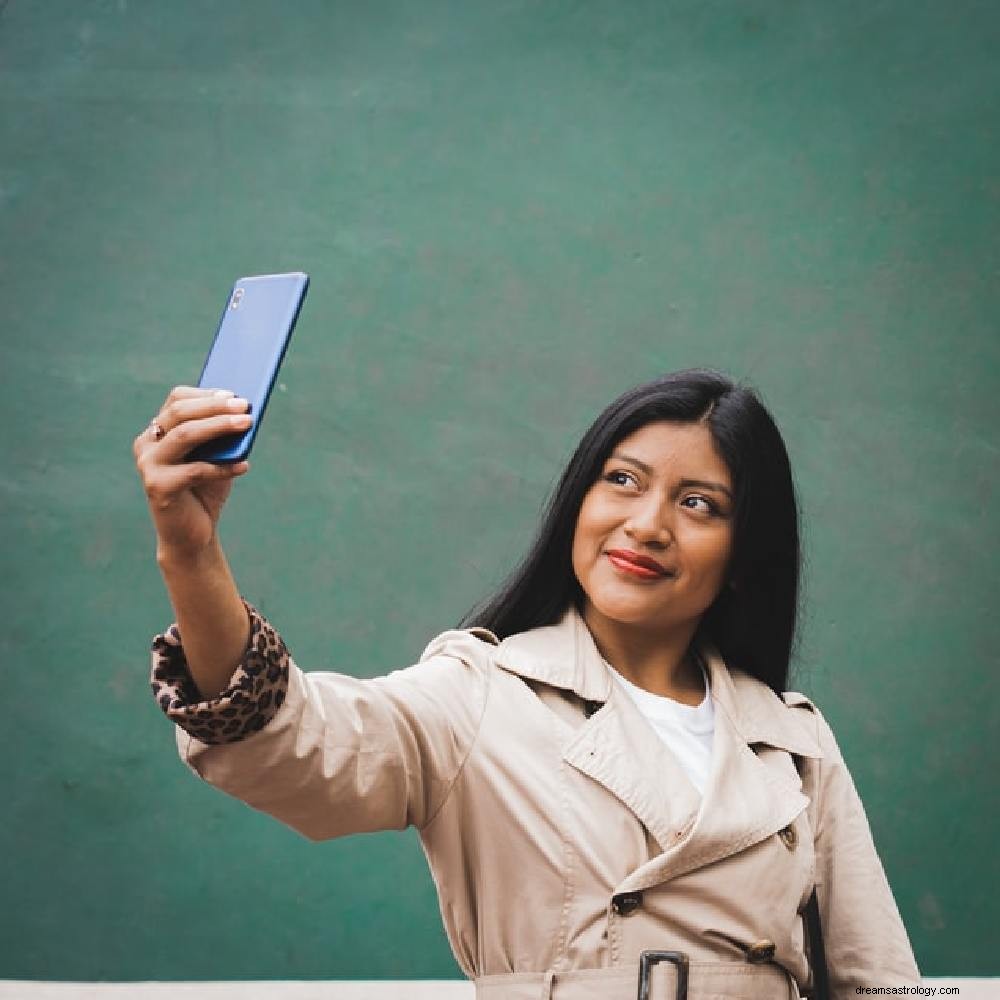 O que significa sonhar com uma selfie?