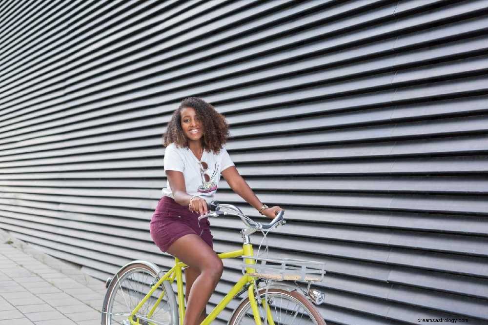 Interprétations des rêves sportifs :que signifie rêver de faire du vélo ?