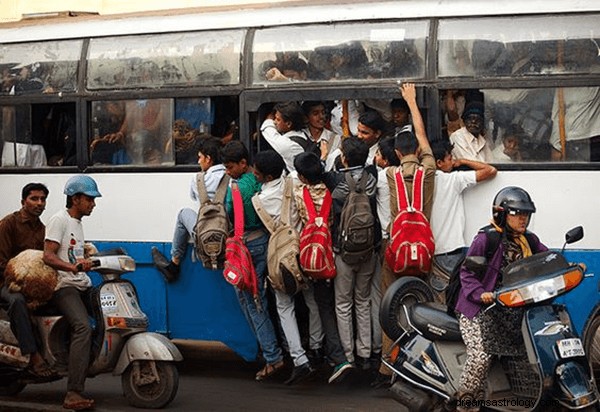 Drömmar om buss:vad betyder och symbolik