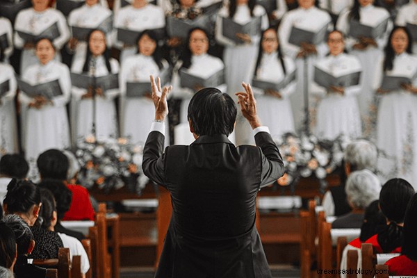 Sueños sobre el canto:significado y simbolismo