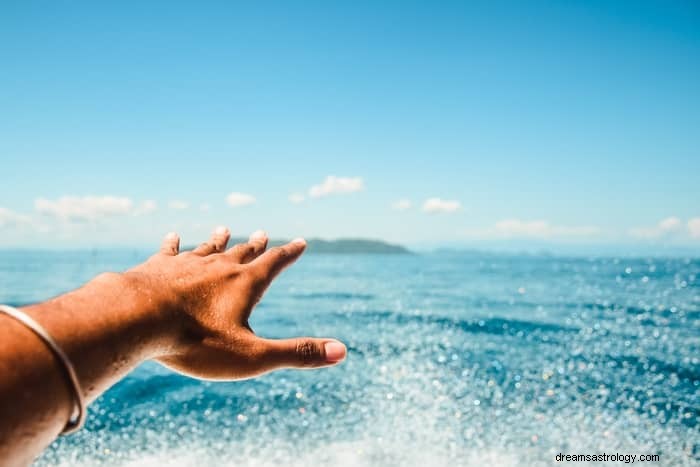 9 Bedeutungen des Träumens von jemandem, der stirbt, der noch lebt oder tot ist