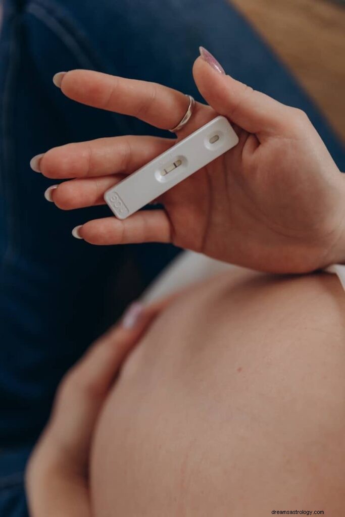 Όνειρο θετικού τεστ εγκυμοσύνης:9 πνευματικές έννοιες