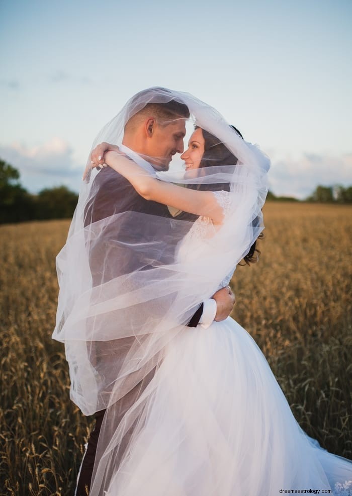 11 åndelige betydninger af at blive gift i en drøm