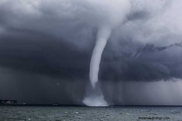 Wat betekent dromen over een tornado?