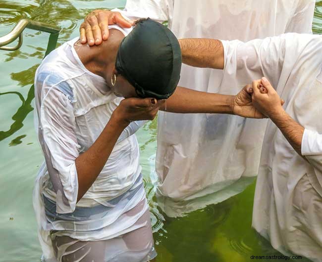 Sueños sobre inundaciones:significado e interpretación