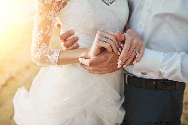 Τι σημαίνει να ονειρεύεσαι να παντρευτείς;