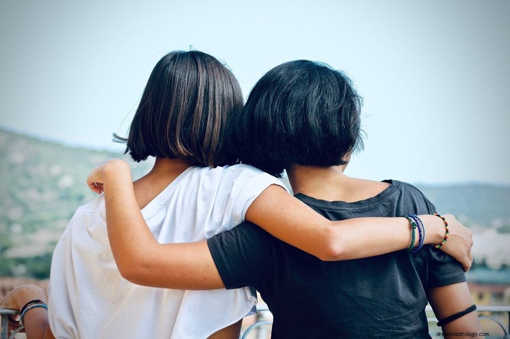 12 grunde til, hvorfor du drømmer om din tidligere bedste ven