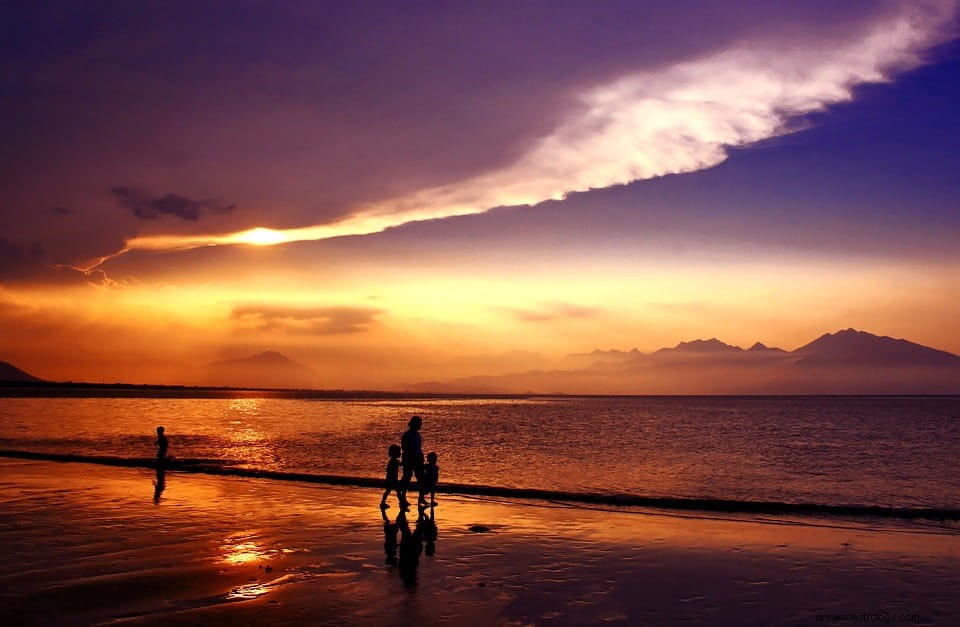 Soñar con el atardecer [8 significado y simbolismo]