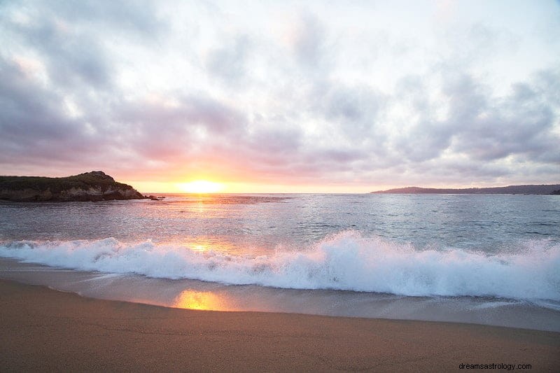 Soñar con el atardecer [8 significado y simbolismo]