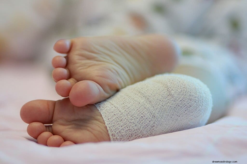 3 betydninger av en drøm om sår til fots:Hva signaliserer det?