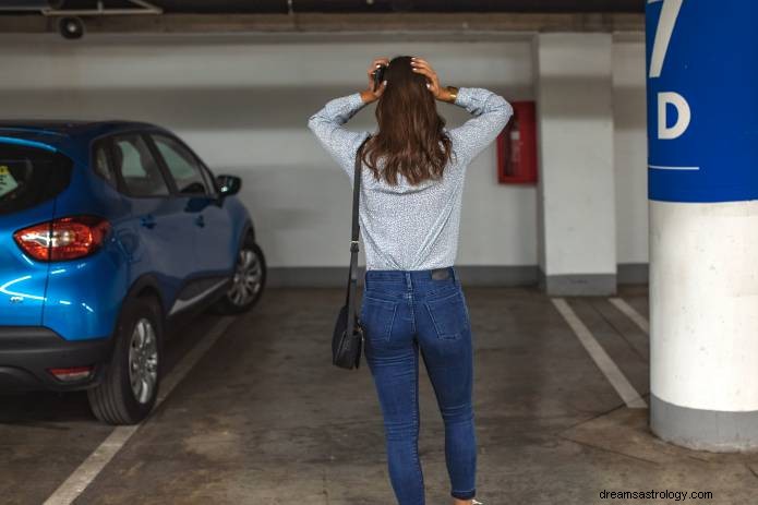 Significado de Soñar con Coche Faltante