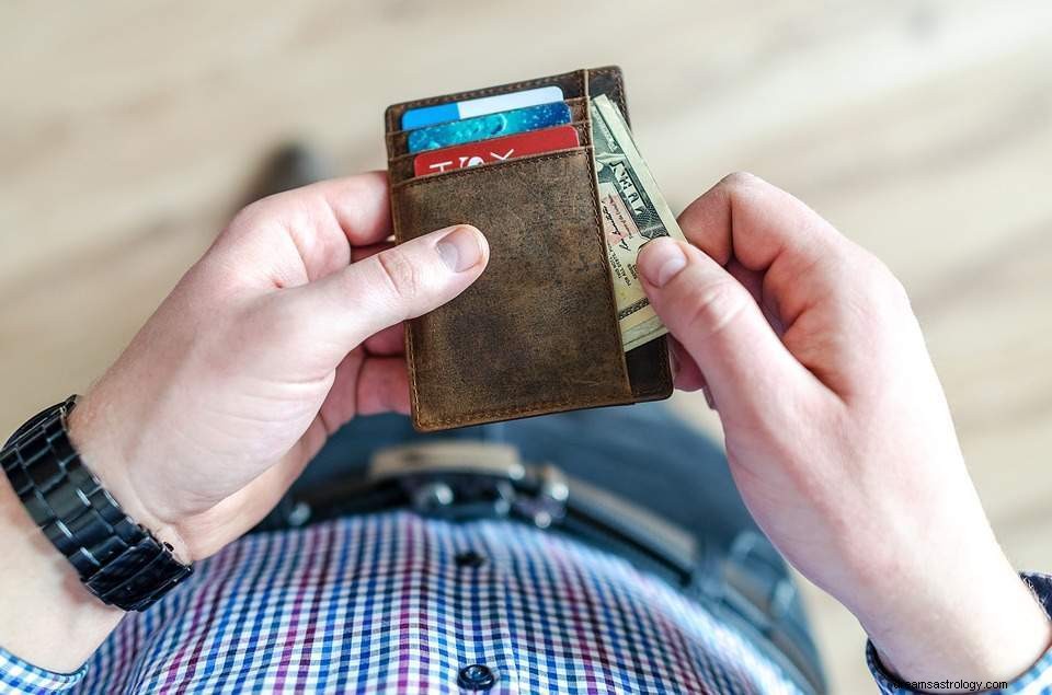 Drømmer om en tegnebog – drømmebetydning og fortolkning