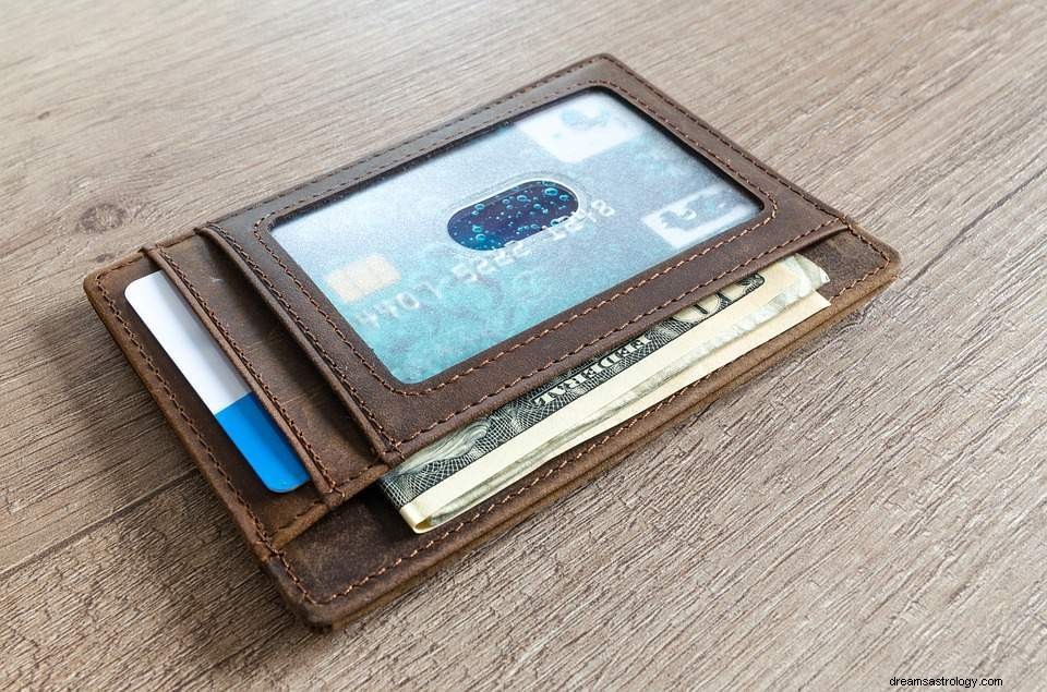Drømmer om en tegnebog – drømmebetydning og fortolkning