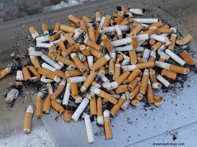 Sníte o cigaretách