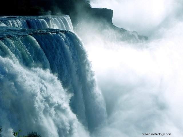 Interpretation eines Traums über einen Wasserfall