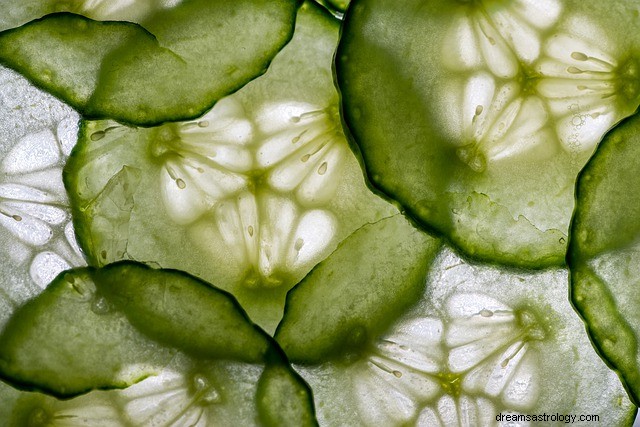 Dromen over komkommers – symboliek