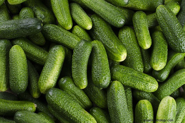 Dromen over komkommers – symboliek