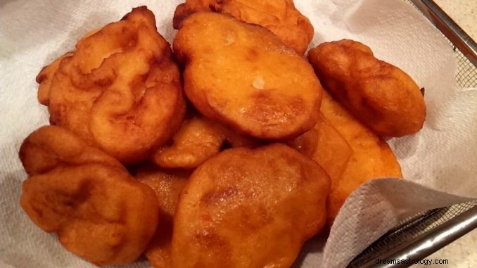 Mimpi Tentang Akara (Kue Kacang) 