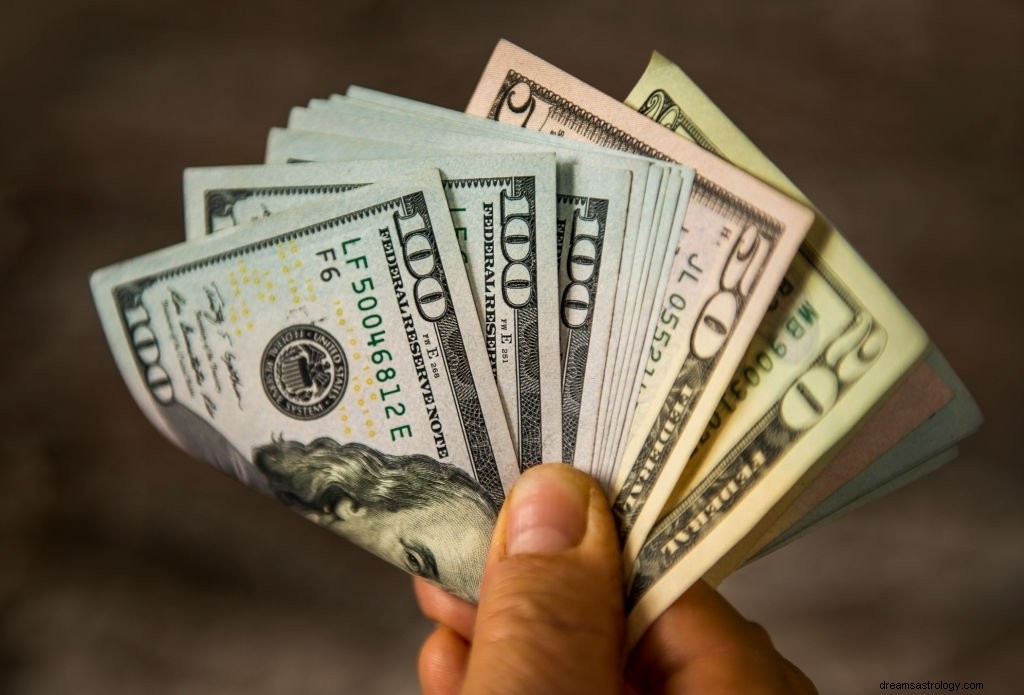 Papierowe pieniądze – znaczenie i symbolika marzeń