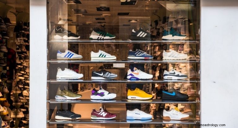 Sneakers – Significato e simbolismo dei sogni