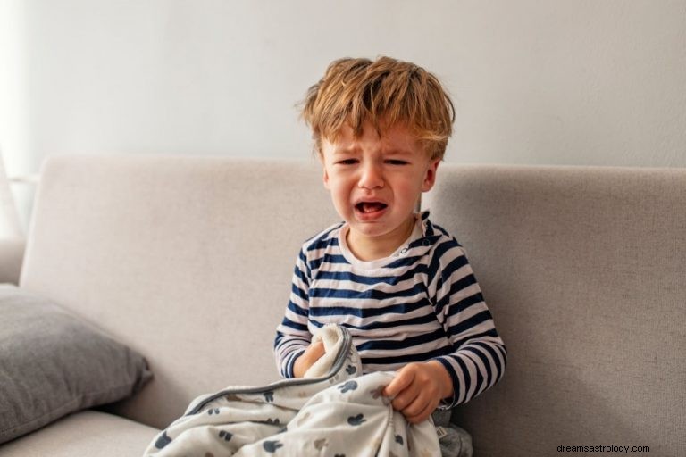 Niño llorando – Significado y simbolismo de los sueños