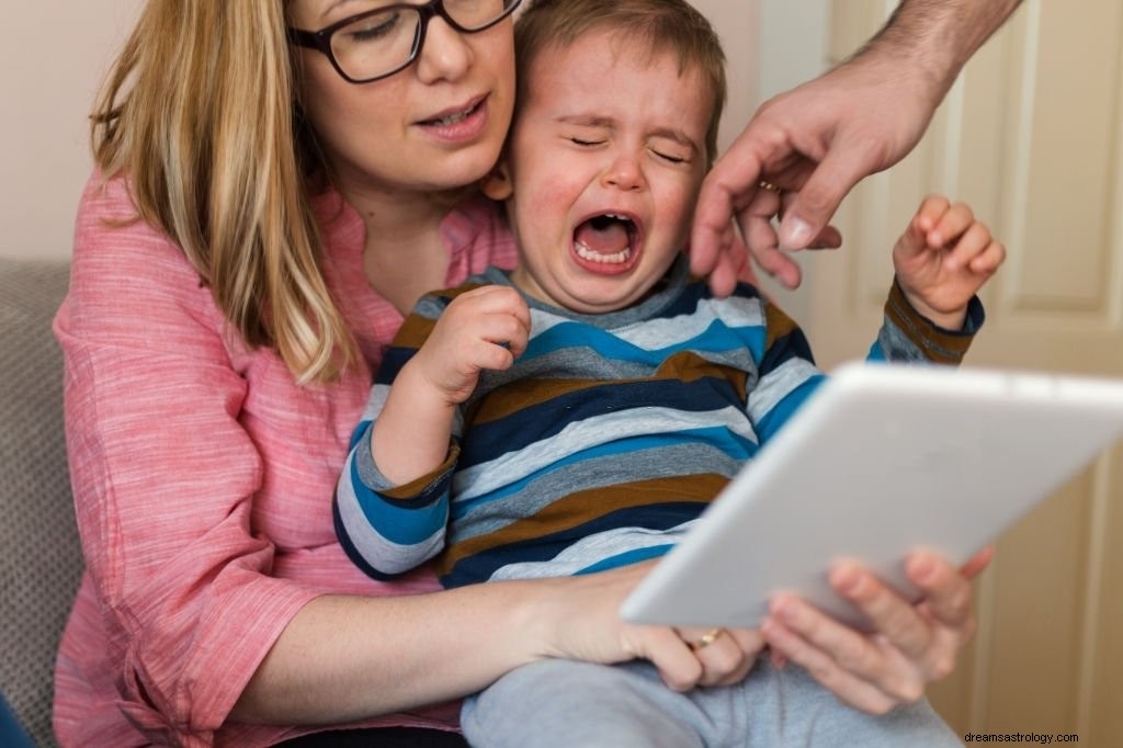 Niño llorando – Significado y simbolismo de los sueños