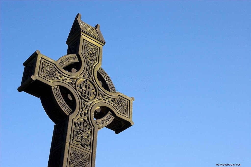 Keltisk kors – drømmebetydning og symbolikk