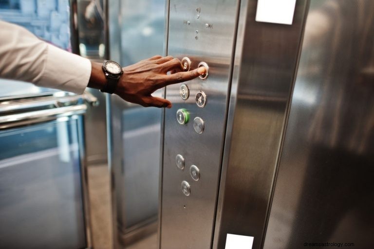 Elevator – drømmebetydning og symbolik