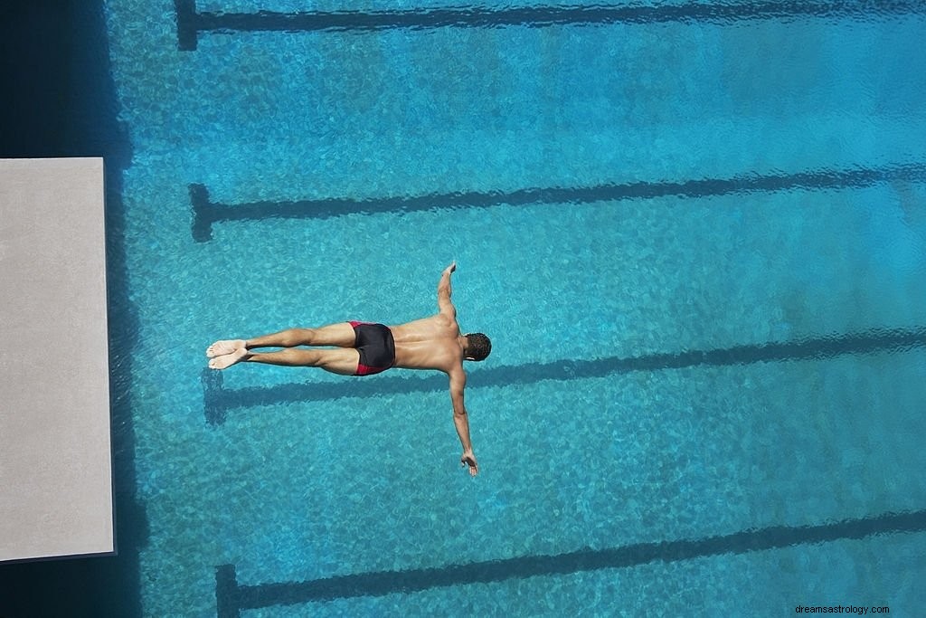 Piscine – Signification et symbolisme des rêves