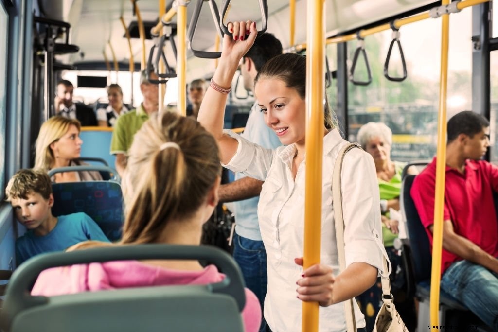 Bussen – Droombetekenis en symboliek