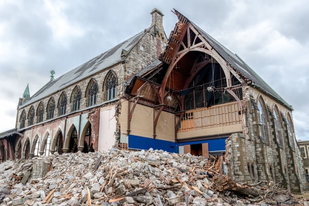 Église – Signification et symbolisme des rêves