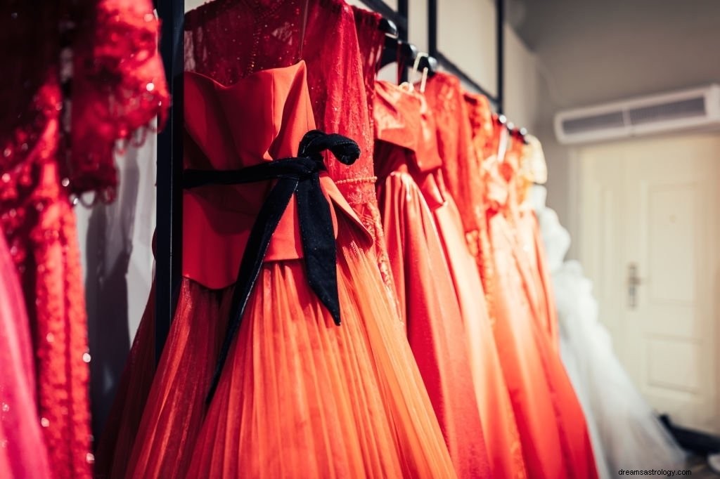 ウェディング ドレス – 夢の意味と象徴