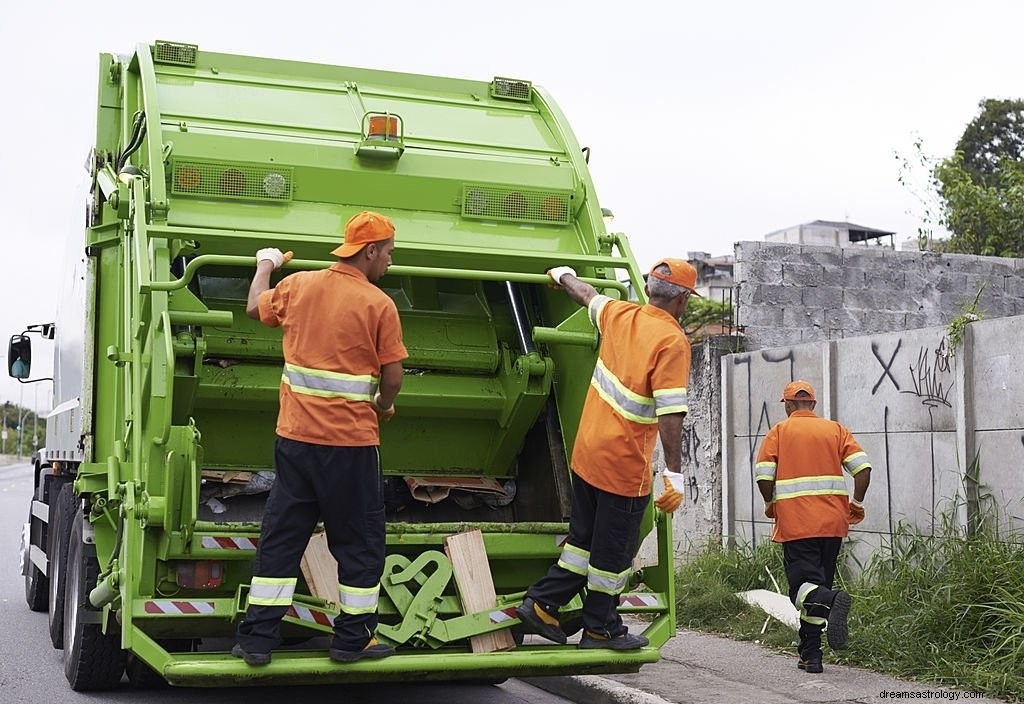 Vrachtwagen – Betekenis en symboliek van dromen