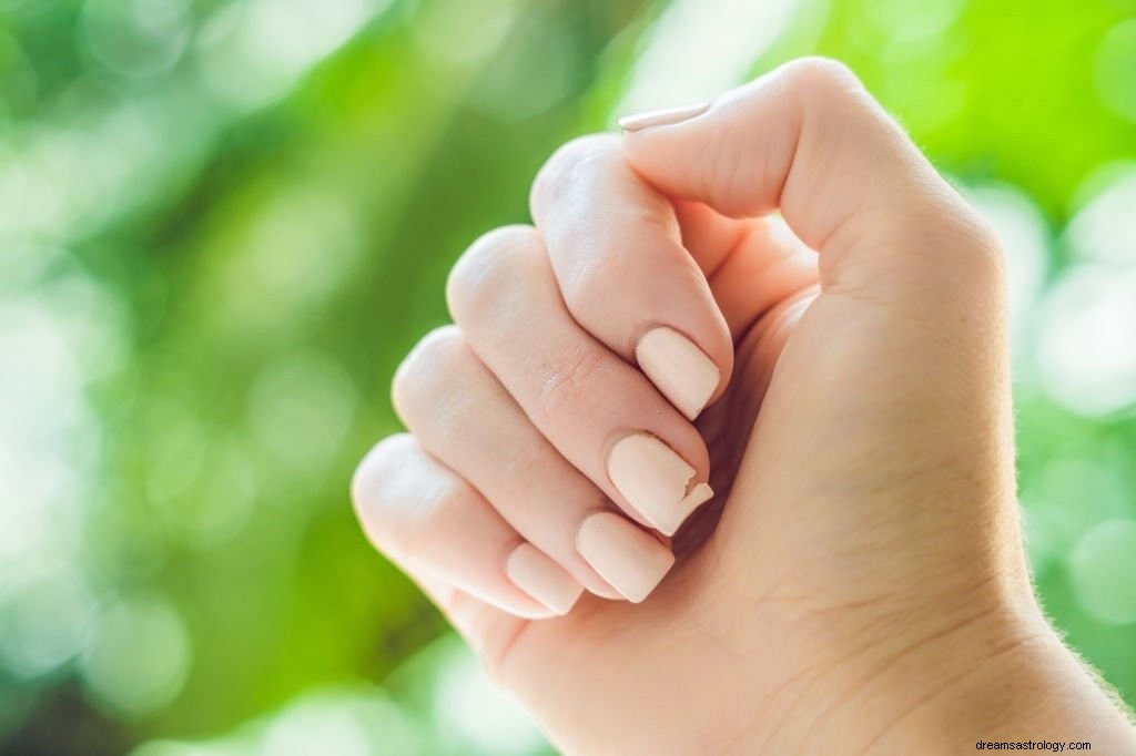 Ongle – Signification et symbolisme des rêves