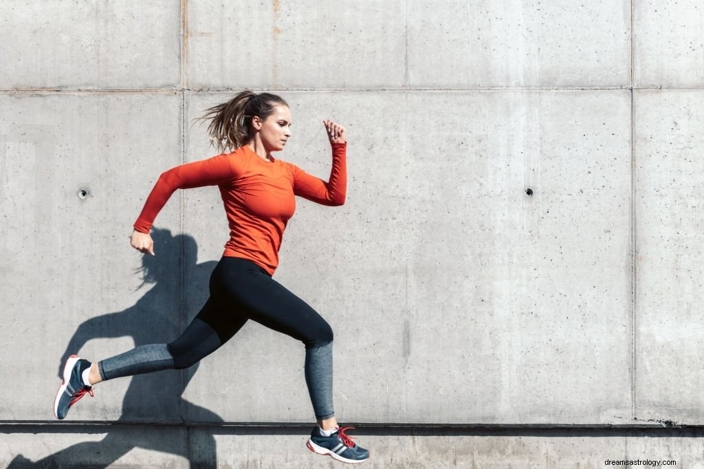 Courir – Signification et symbolisme des rêves