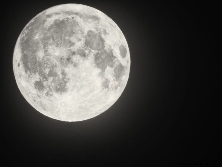Månen – drømmebetydning og symbolik