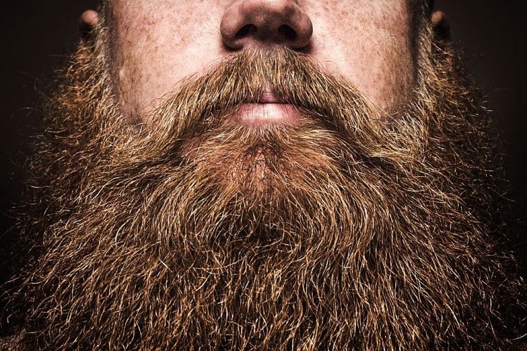 Barbe – Signification et symbolisme des rêves